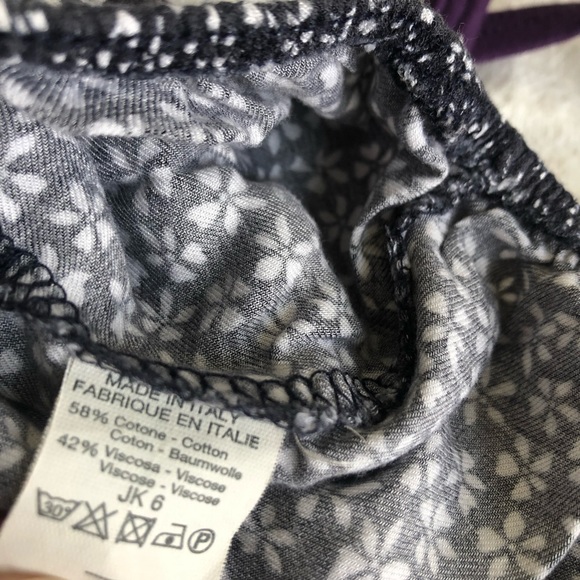 Brandy Melville Maura Black and white floral off the shoulder cropped top - Picture 5 of 6